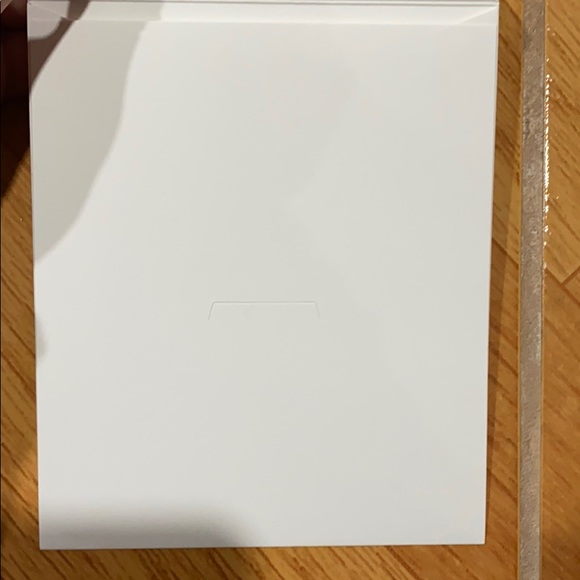 New Hermès white envelope size: 5” x 6” - Picture 5 of 5